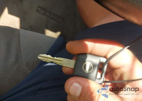 2010 Nissan Sentra 2.0S from USA, damaged, VIN 3N1AB6APXAL630726